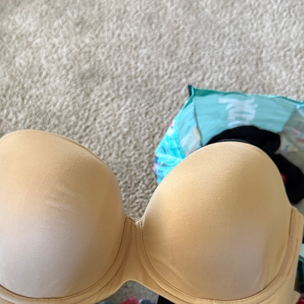 Calvin Klein Cream Strapless Bra
